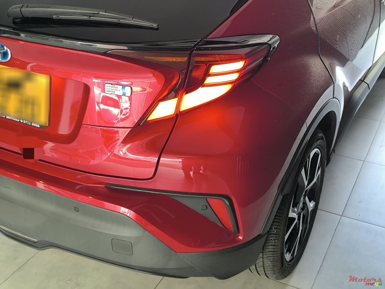2020' Toyota C-HR photo #4