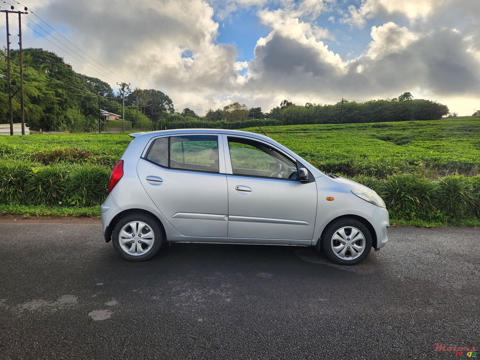 2012' Hyundai i10 photo #2