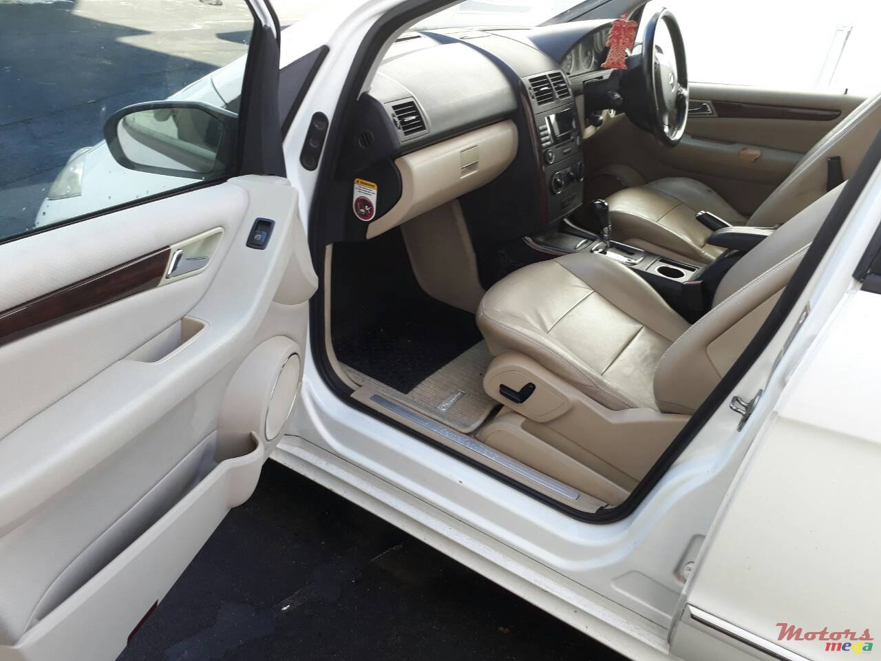 2005' Mercedes-Benz A 150 photo #4