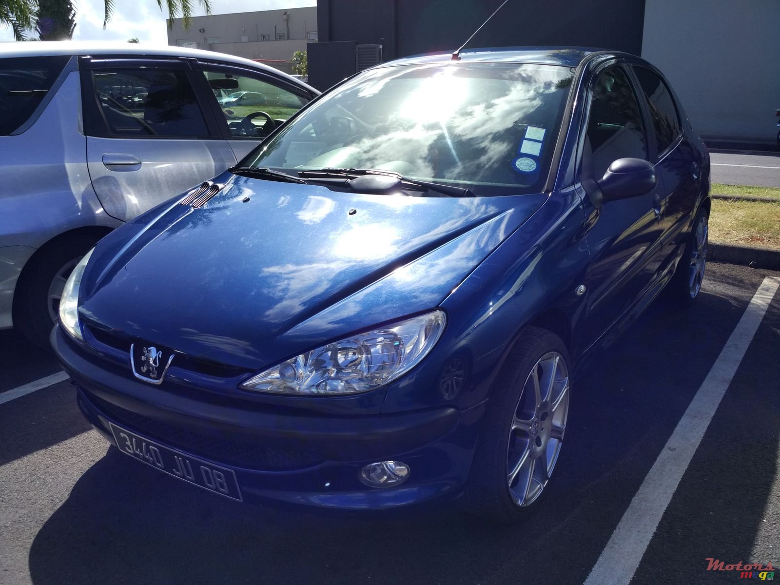 2008' Peugeot 206 photo #1