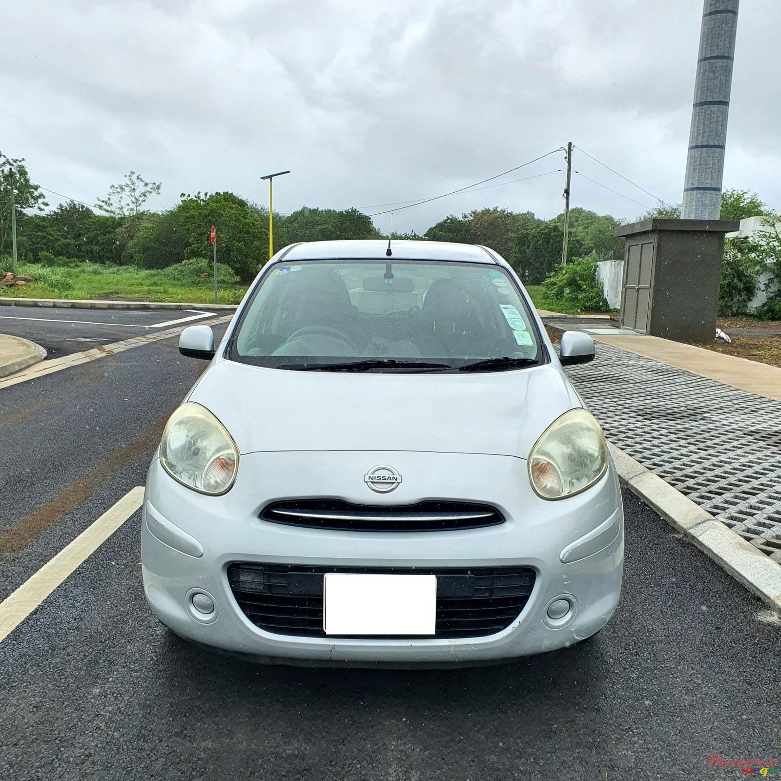 2011' Nissan March photo #2