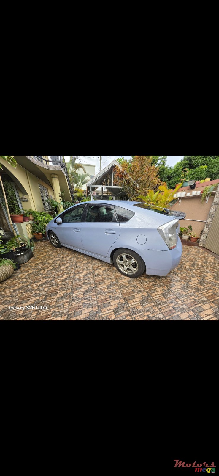 2010' Toyota Prius Gen 3 1.8 hybride photo #4