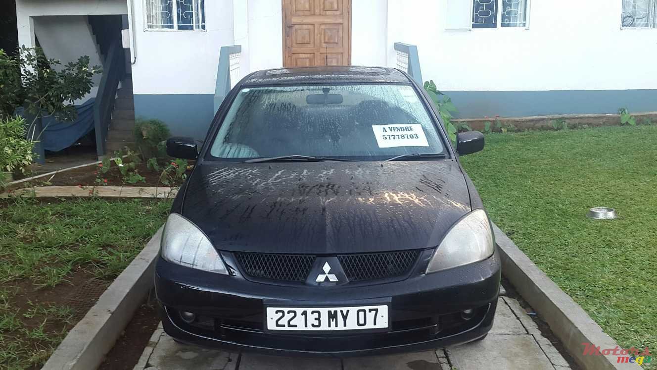 2007' Mitsubishi Lancer Glx photo #3