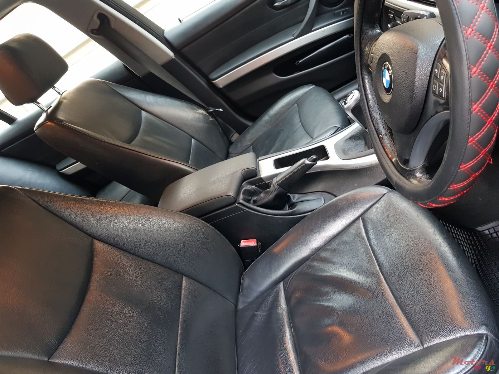 2009' BMW 320 photo #4