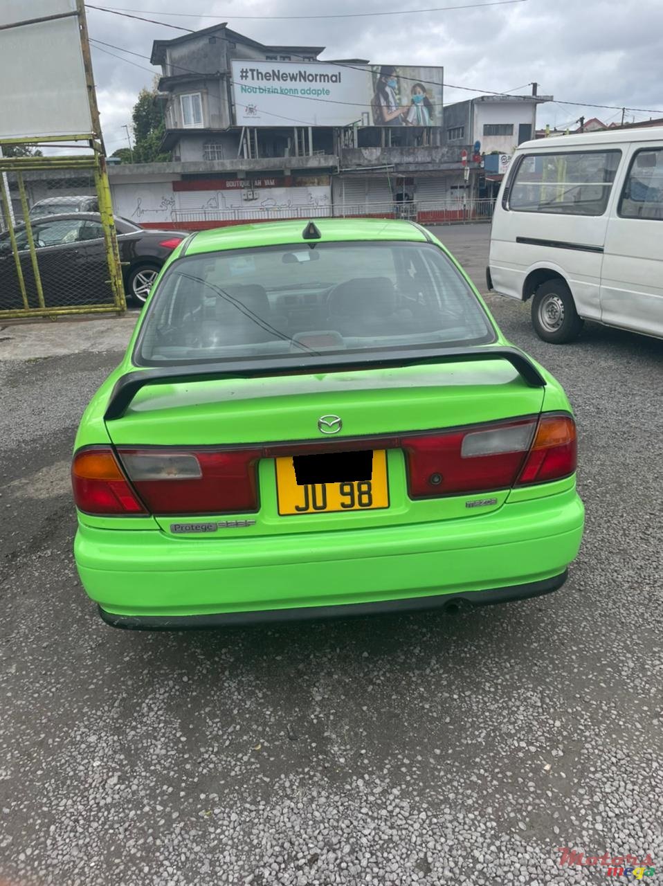 1998' Mazda 323 photo #5