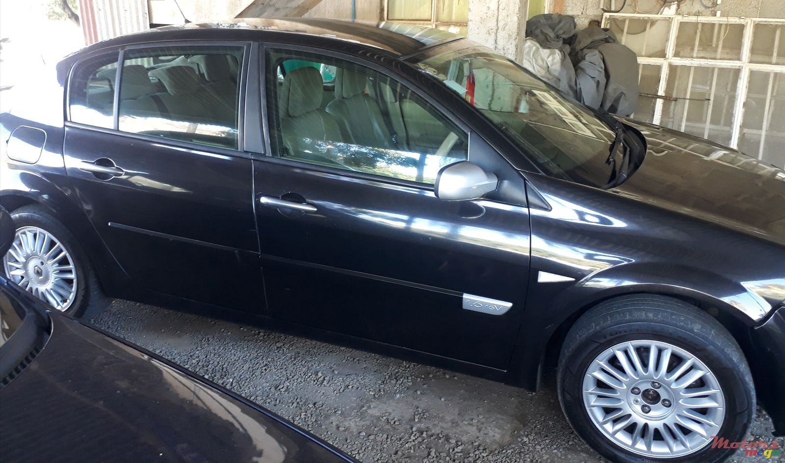 2006' Renault Megane photo #1