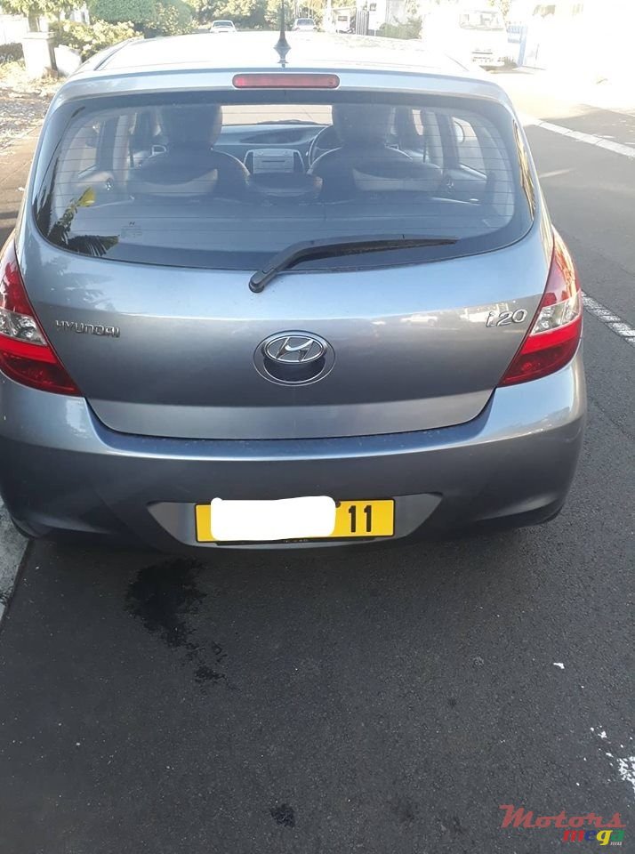 2011' Hyundai i20 photo #7