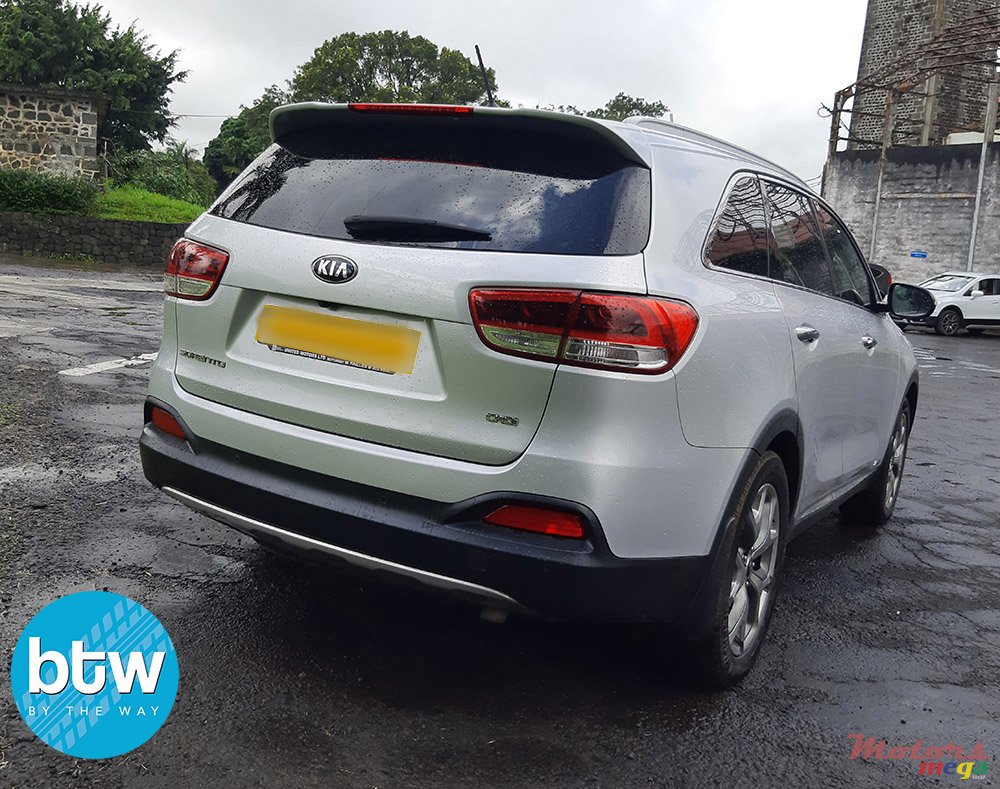 2015' Kia Sorento CRDI photo #3
