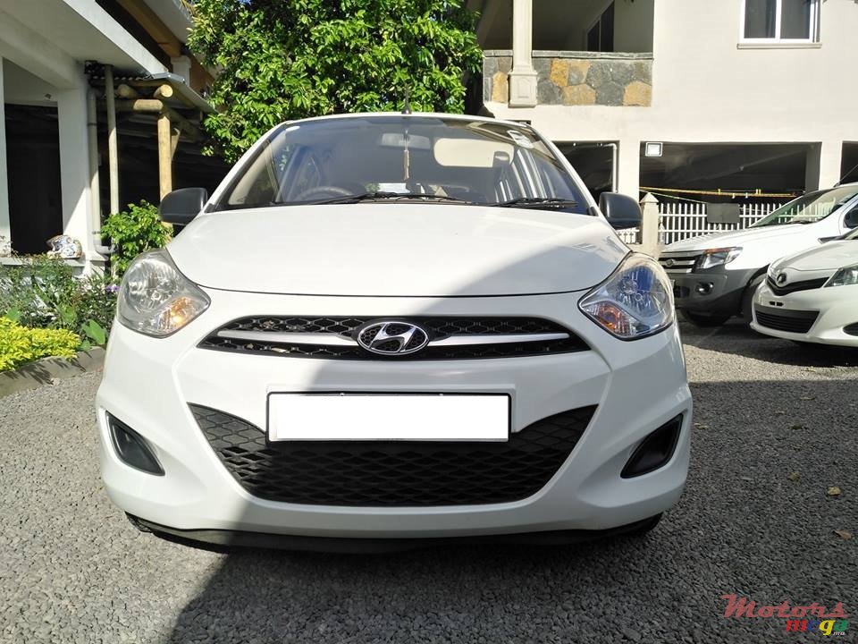 2013' Hyundai i10 photo #1