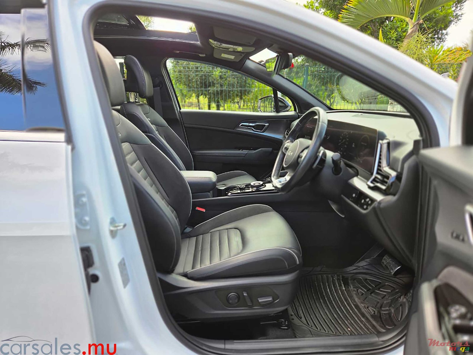 2024' Kia Sportage GT Line SX Pack + photo #5