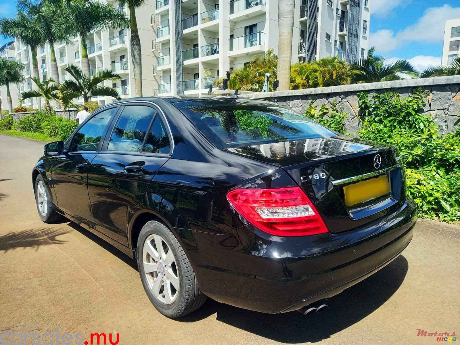 2012' Mercedes-Benz C 180 Kompressor 1.6 photo #3