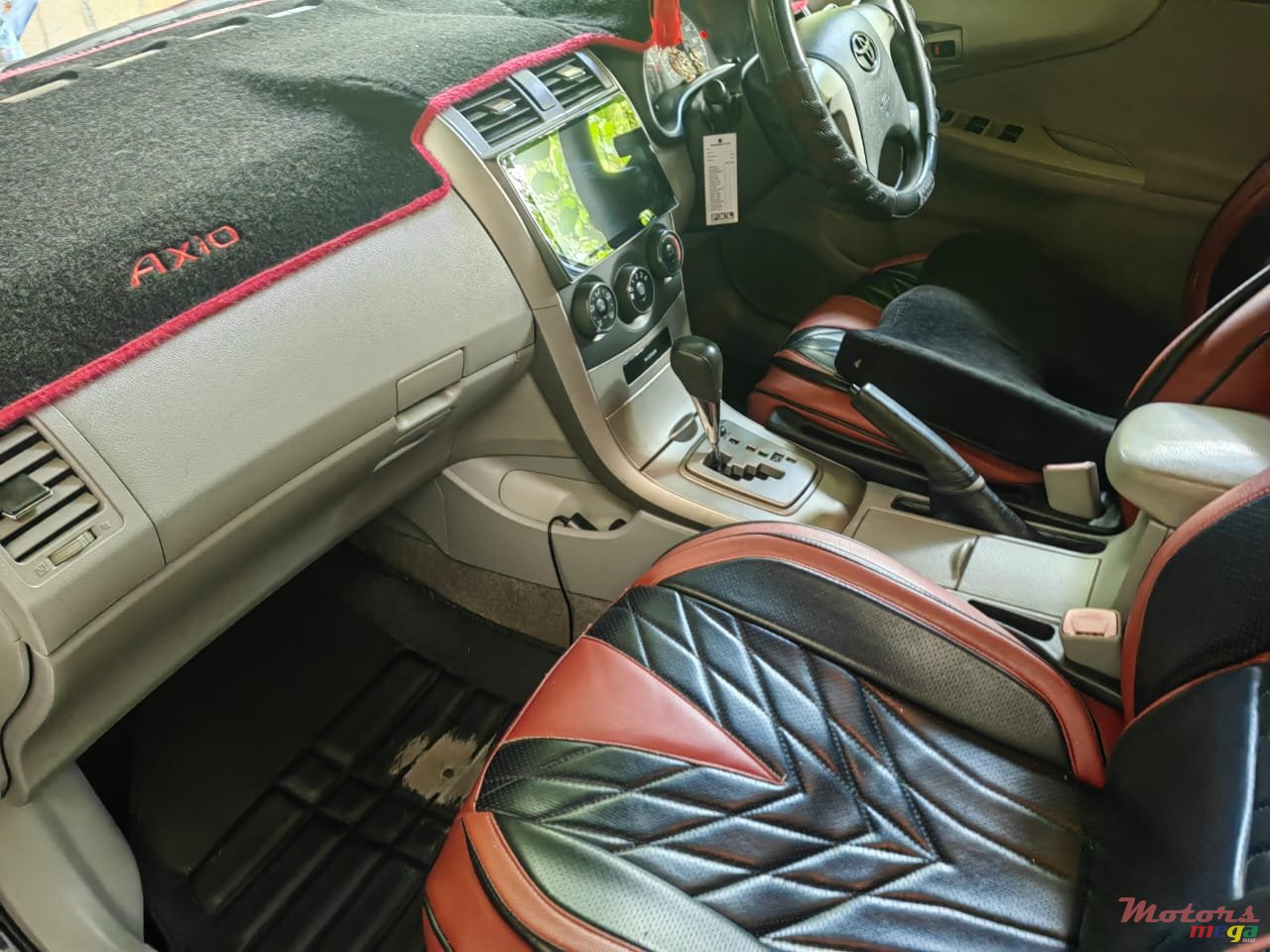 2010' Toyota Axio photo #3