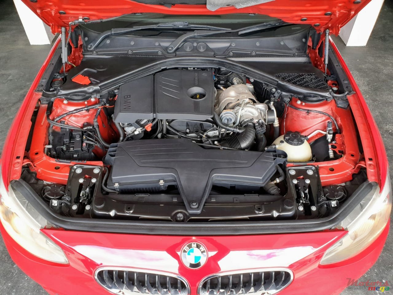 2011' BMW 116 photo #7