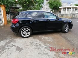 2014' Mercedes-Benz GLA-Class photo #4