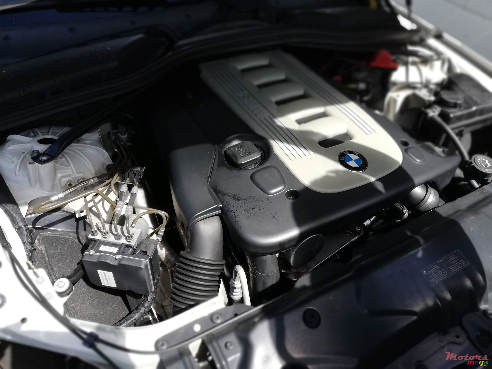 2005' BMW 525 photo #6