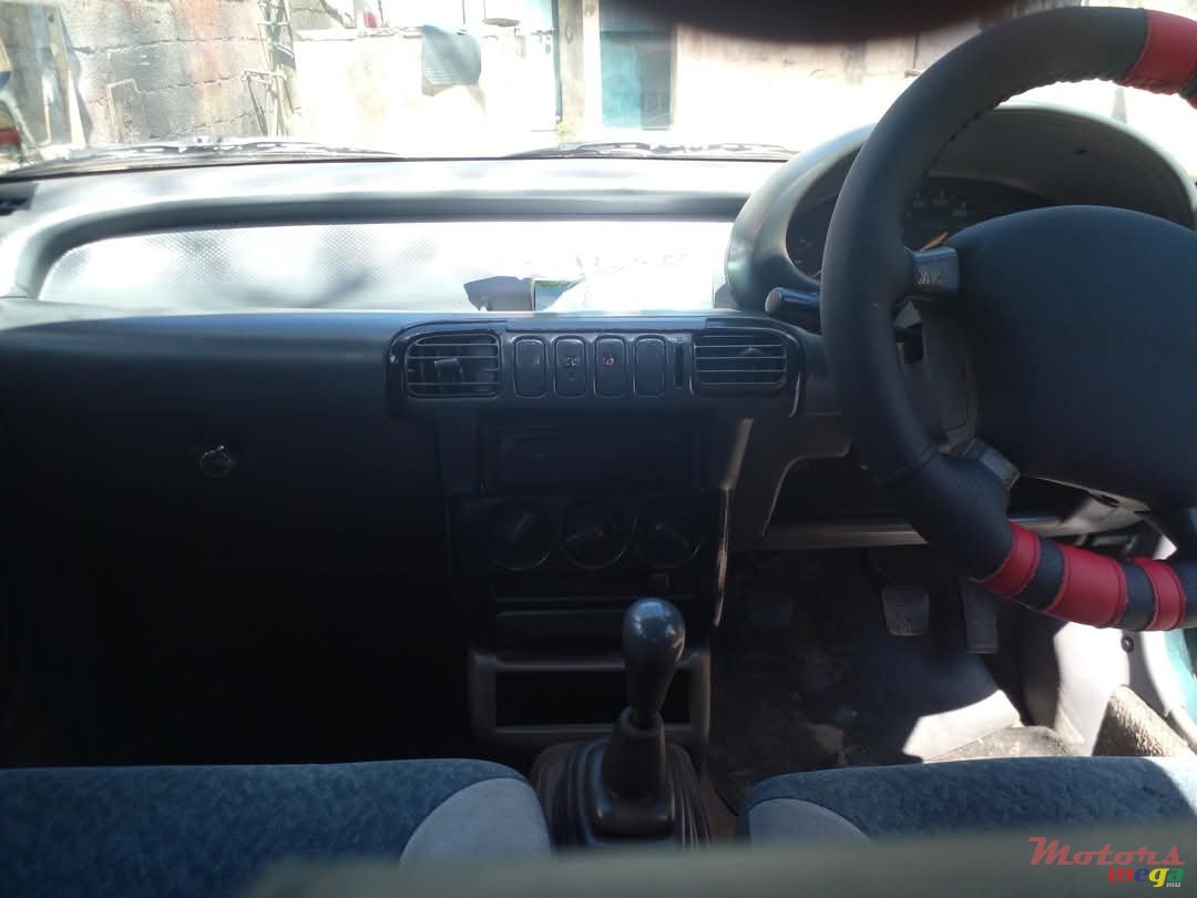 1997' Nissan photo #4