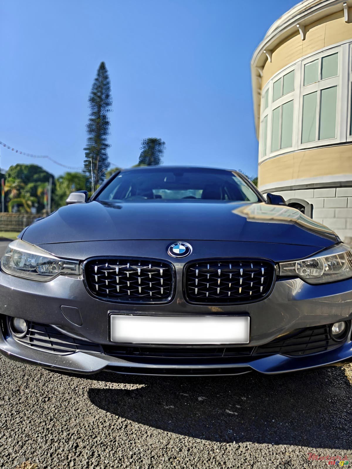 2014' BMW 316 photo #1