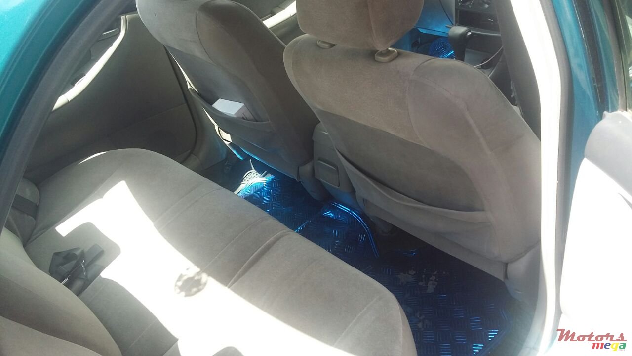 2001' Toyota Corolla photo #3