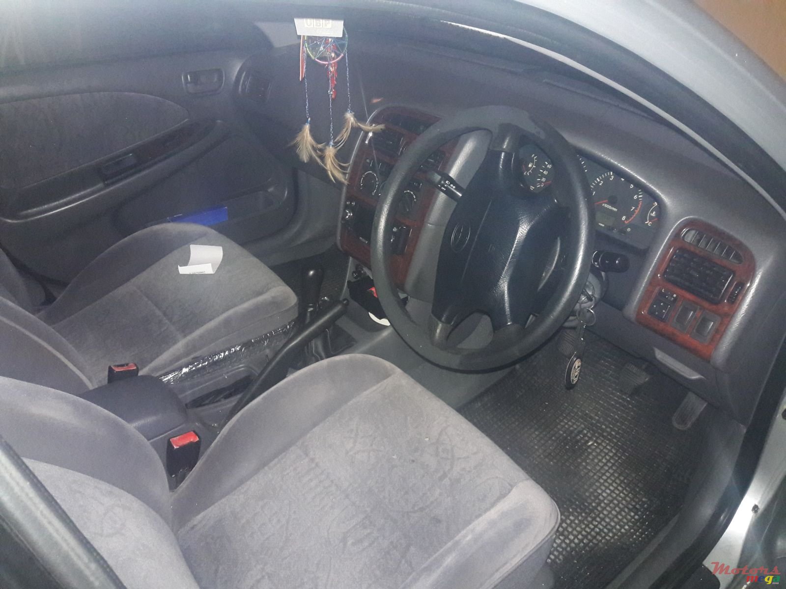 2000' Toyota Corona photo #3