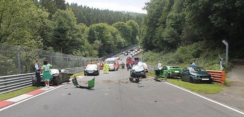10 reportedly injured in crashes on the Nurburgring