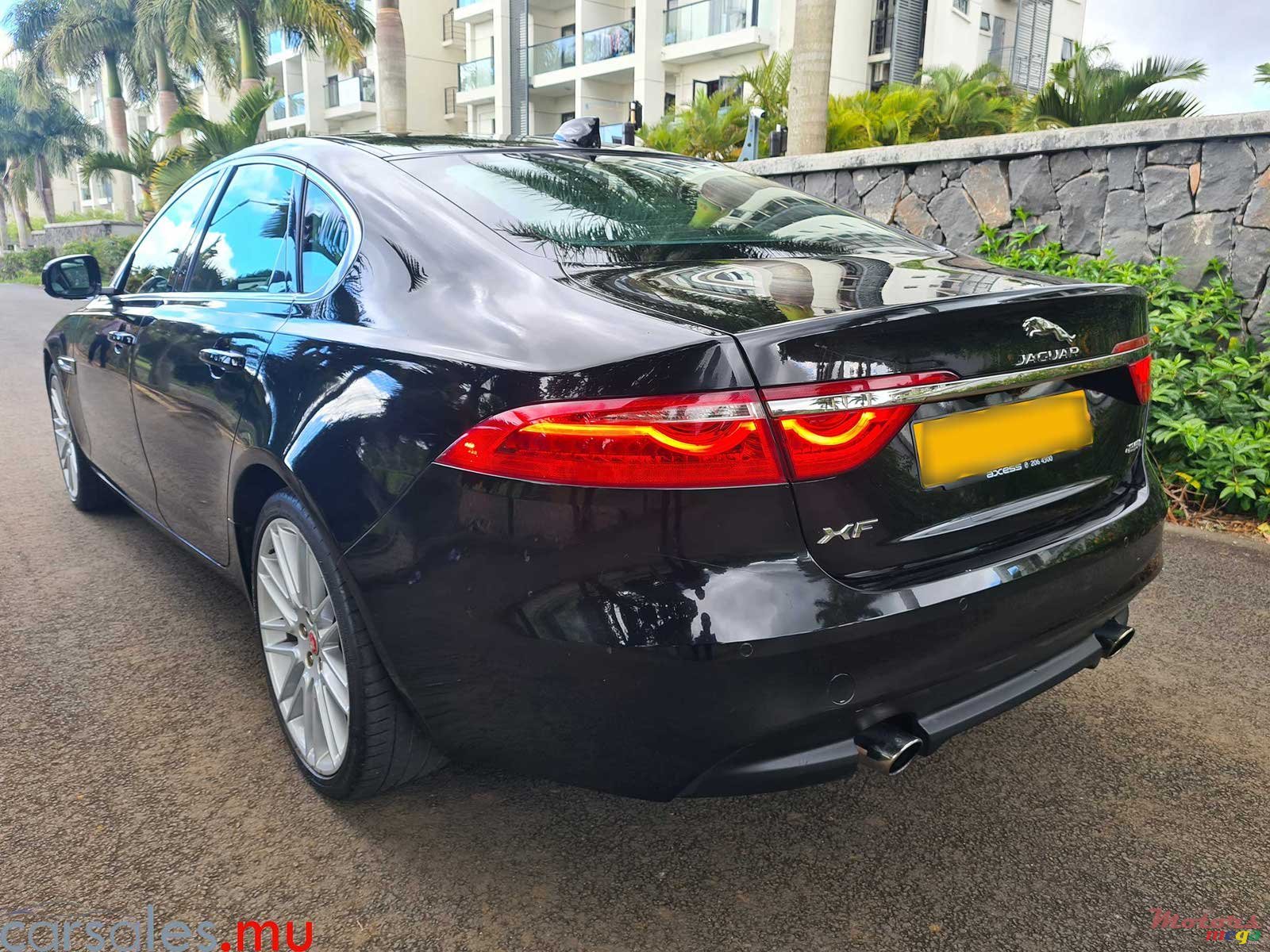 2019' Jaguar XF 25t 2.0 photo #3