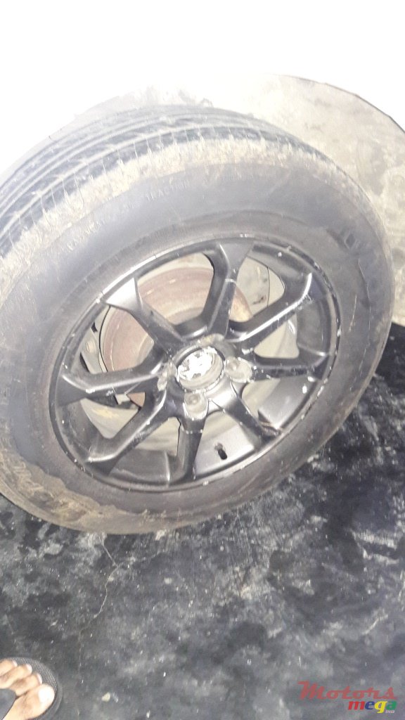 1998' Mitsubishi Lancer photo #6