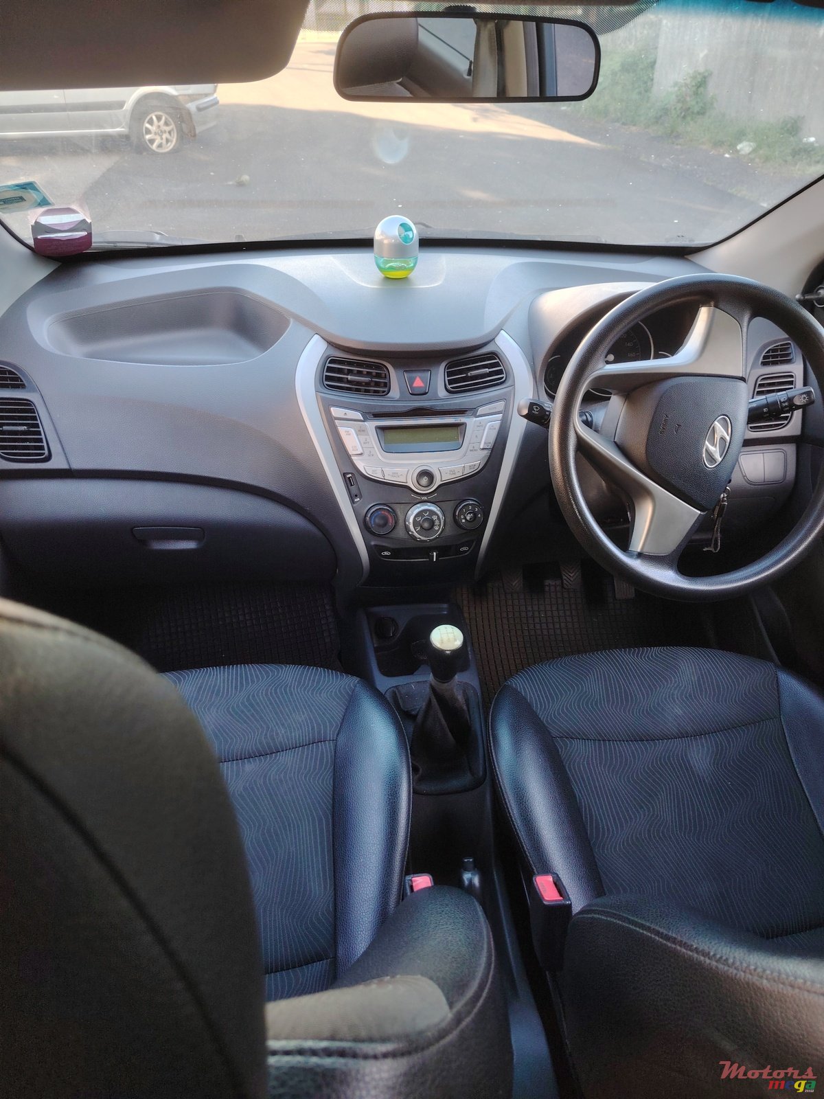 2017' Hyundai photo #3