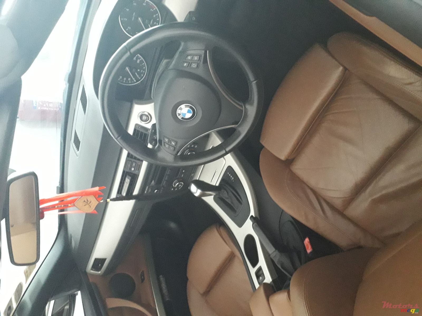 2007' BMW 3 Series Convertible photo #3