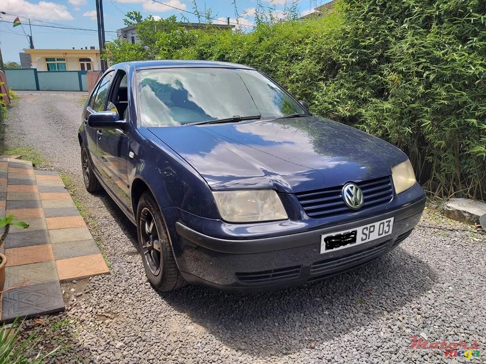 2003' Volkswagen Bora 1.4L PETROL photo #1