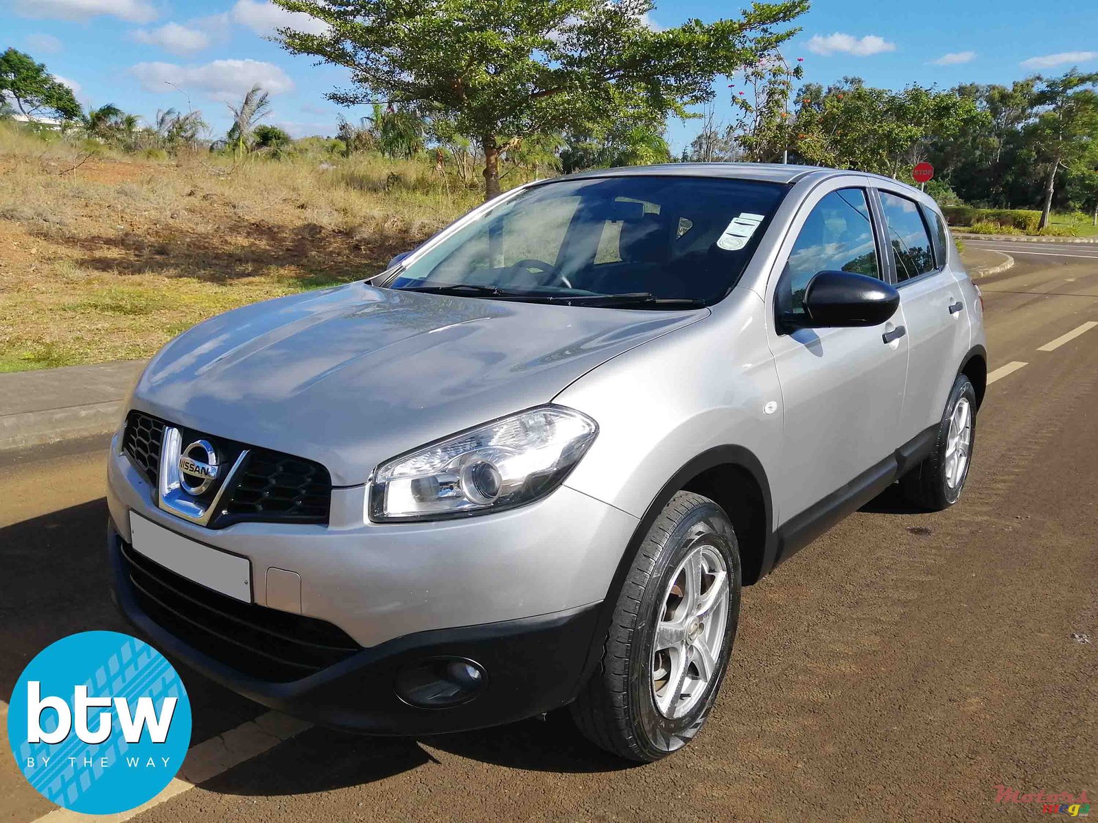 2012' Nissan Qashqai photo #1