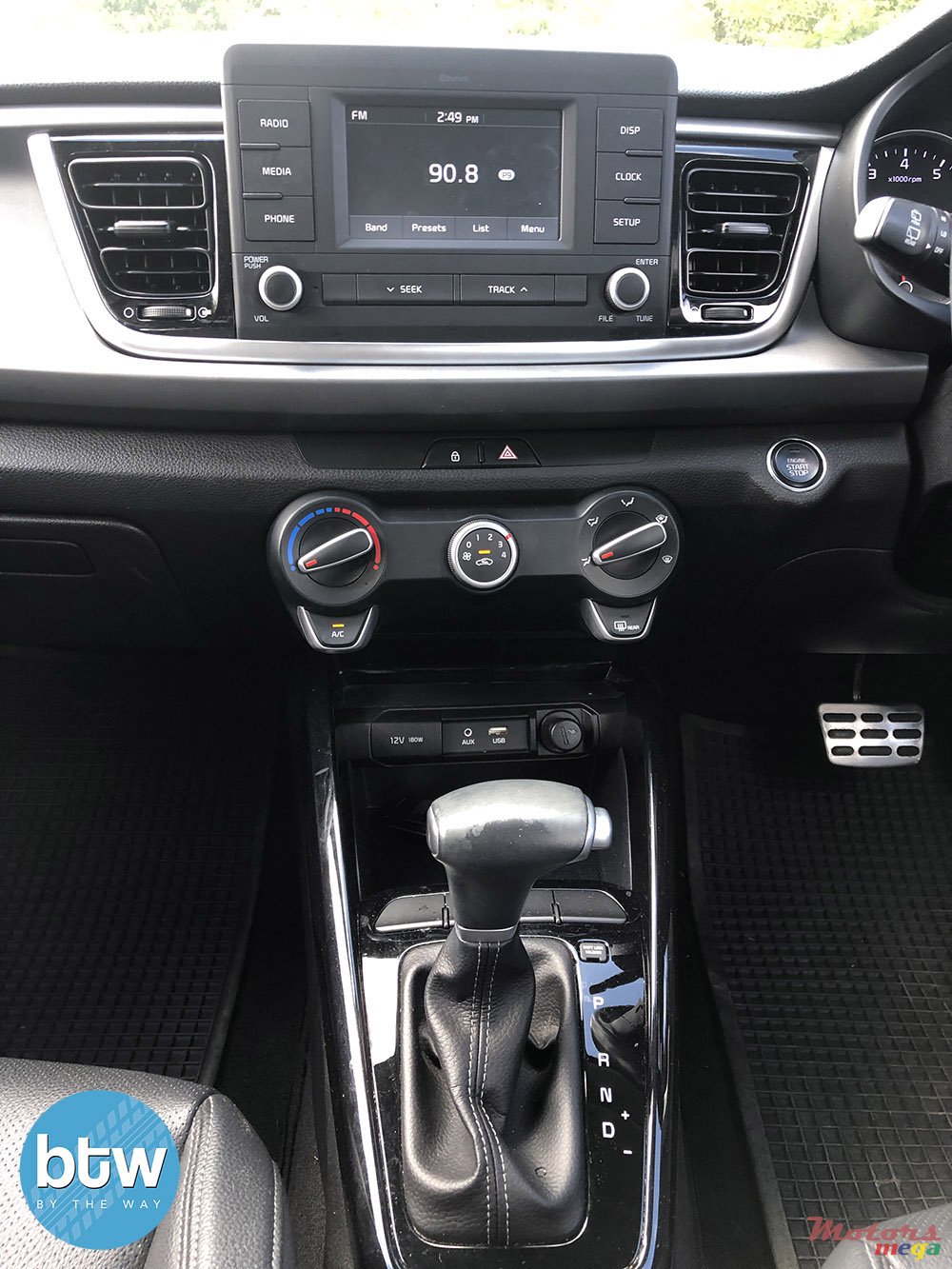 2017' Kia Rio photo #6