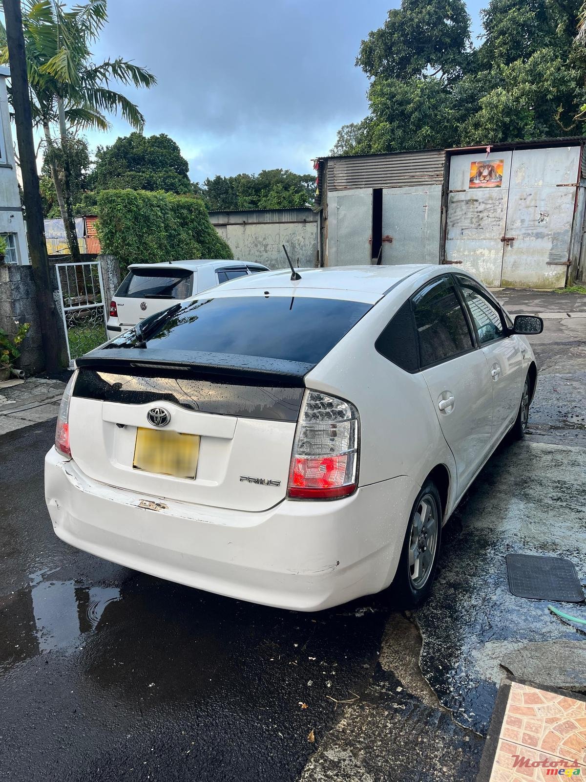 2008' Toyota Prius photo #2