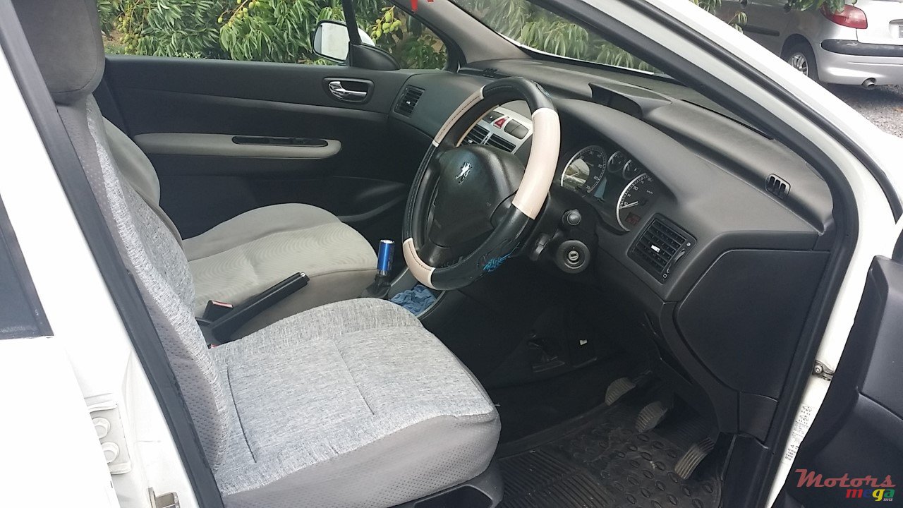 2004' Peugeot 307 photo #6