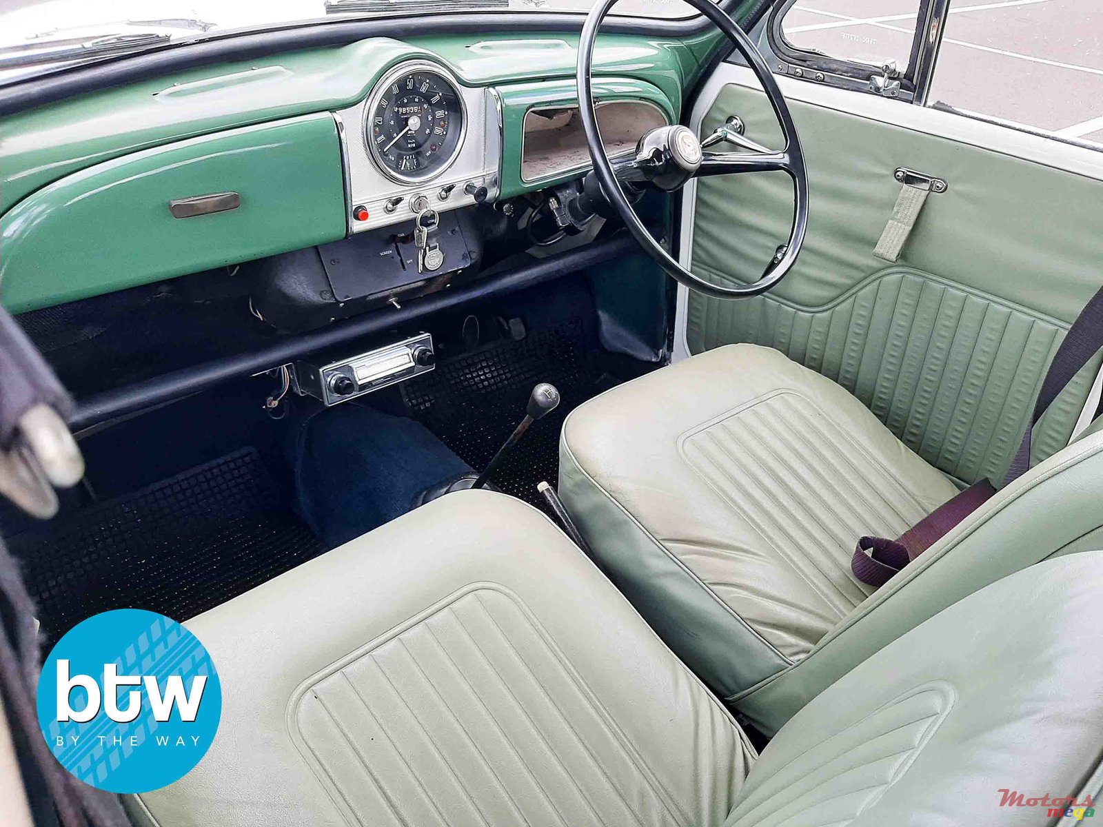 1970' Morris Minor photo #5