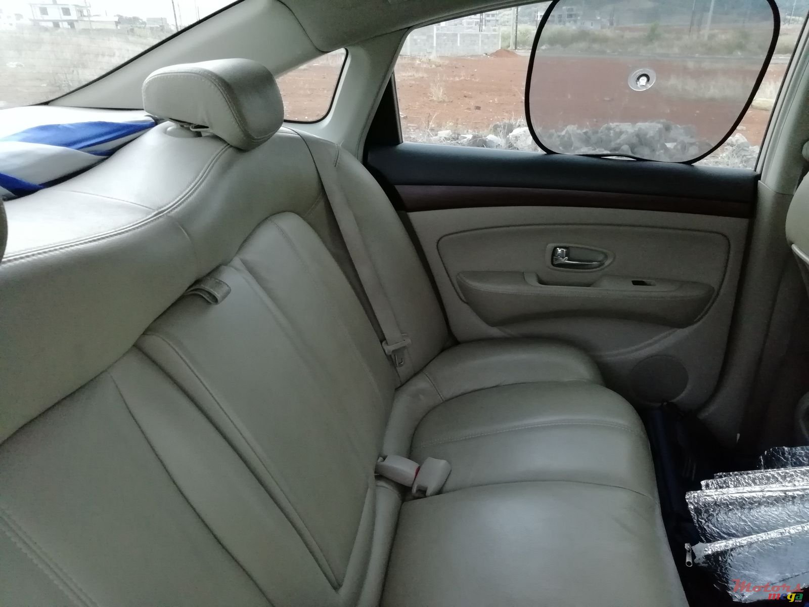 2009' Nissan Bluebird photo #3