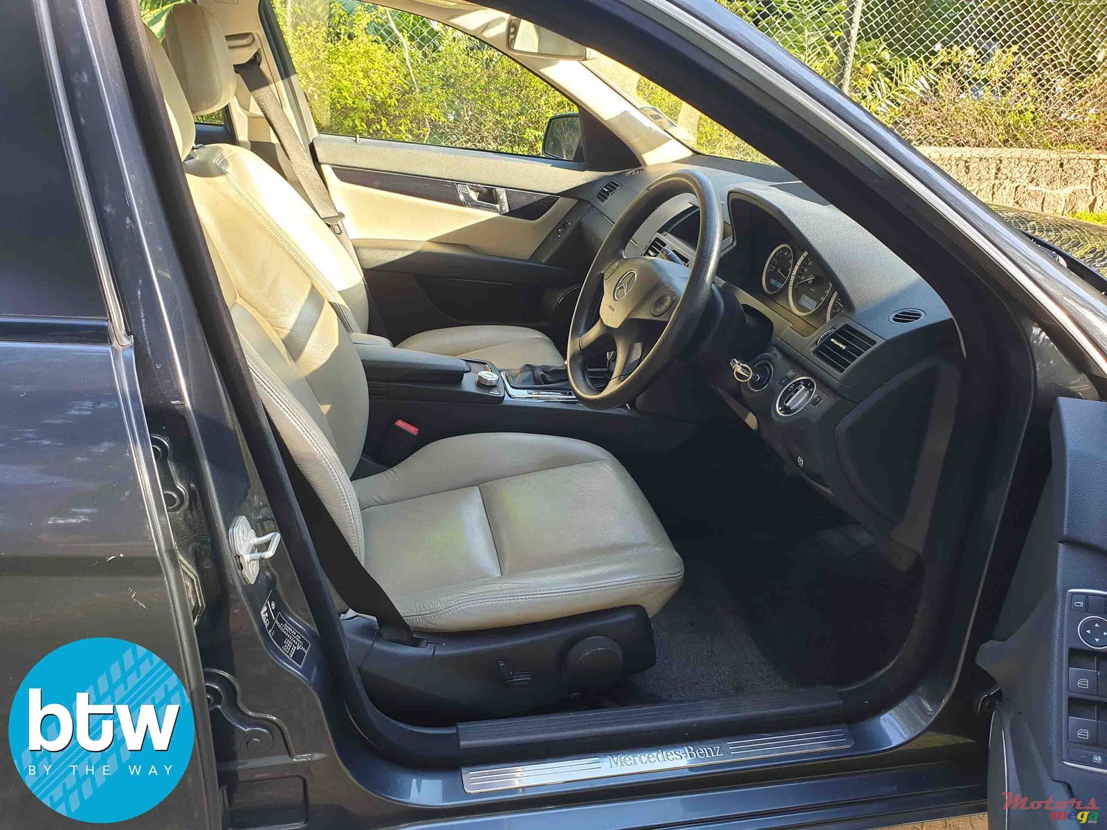 2010' Mercedes-Benz C-Class 180 photo #5