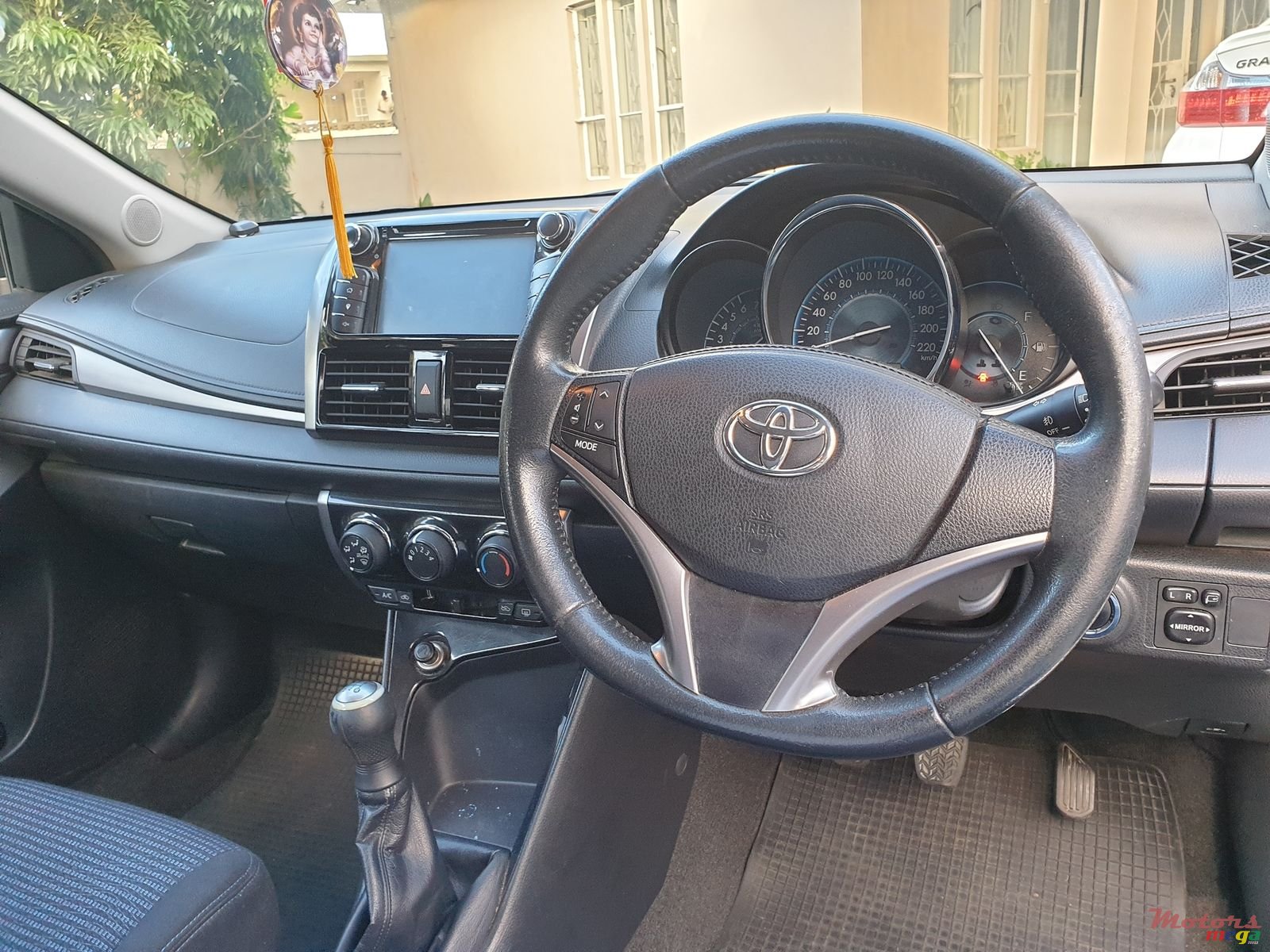 2014' Toyota Yaris SPORTIVO G photo #6