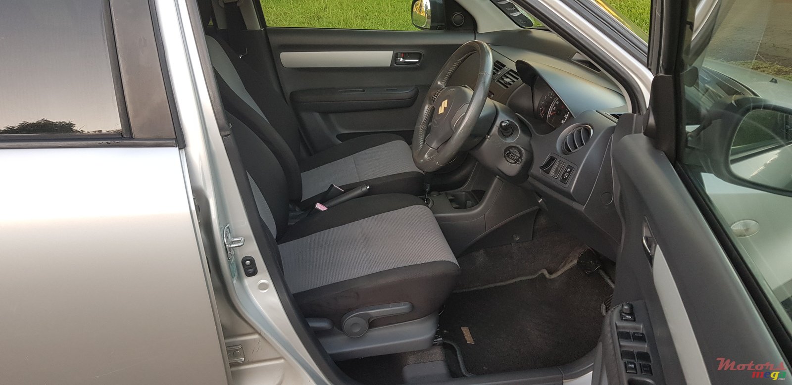 2007' Suzuki Swift photo #7