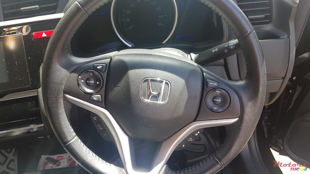 2014' Honda Fit photo #7