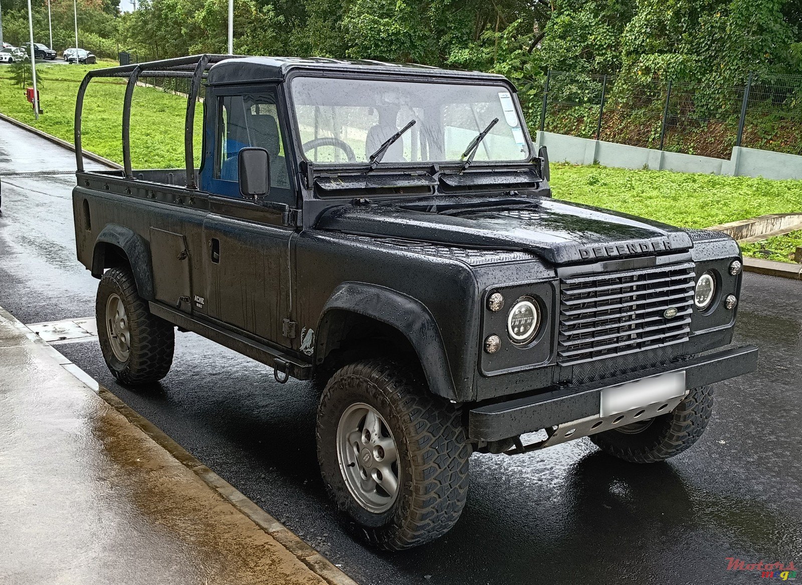 1992' Land Rover Defender 110 photo #6