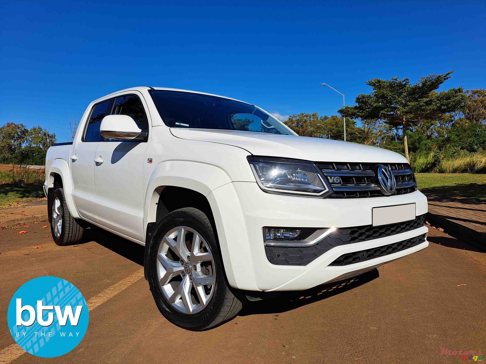 2018' Volkswagen Amarok photo #1
