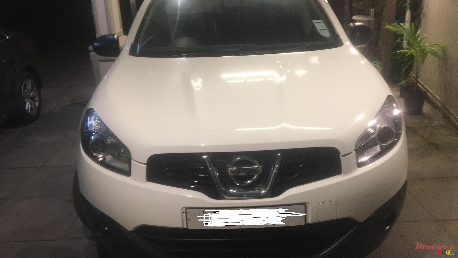 2012' Nissan Qashqai+2 photo #4