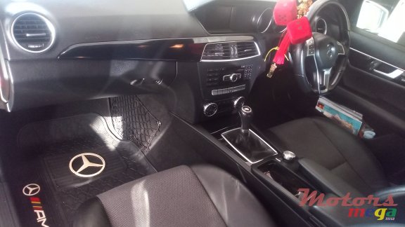 2012' Mercedes-Benz C-Class AMG photo #7