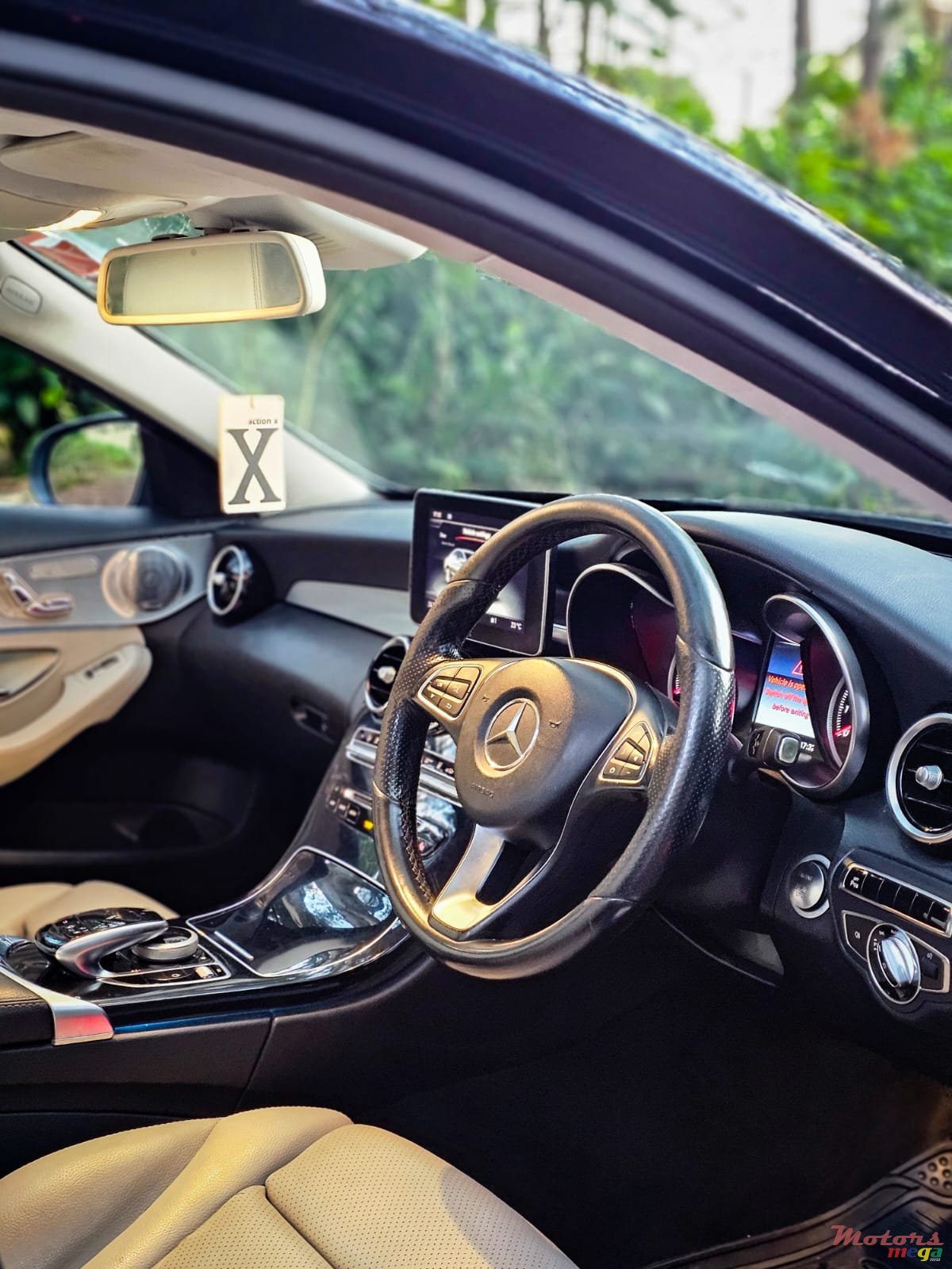 2016' Mercedes-Benz 350 Hybrid photo #4