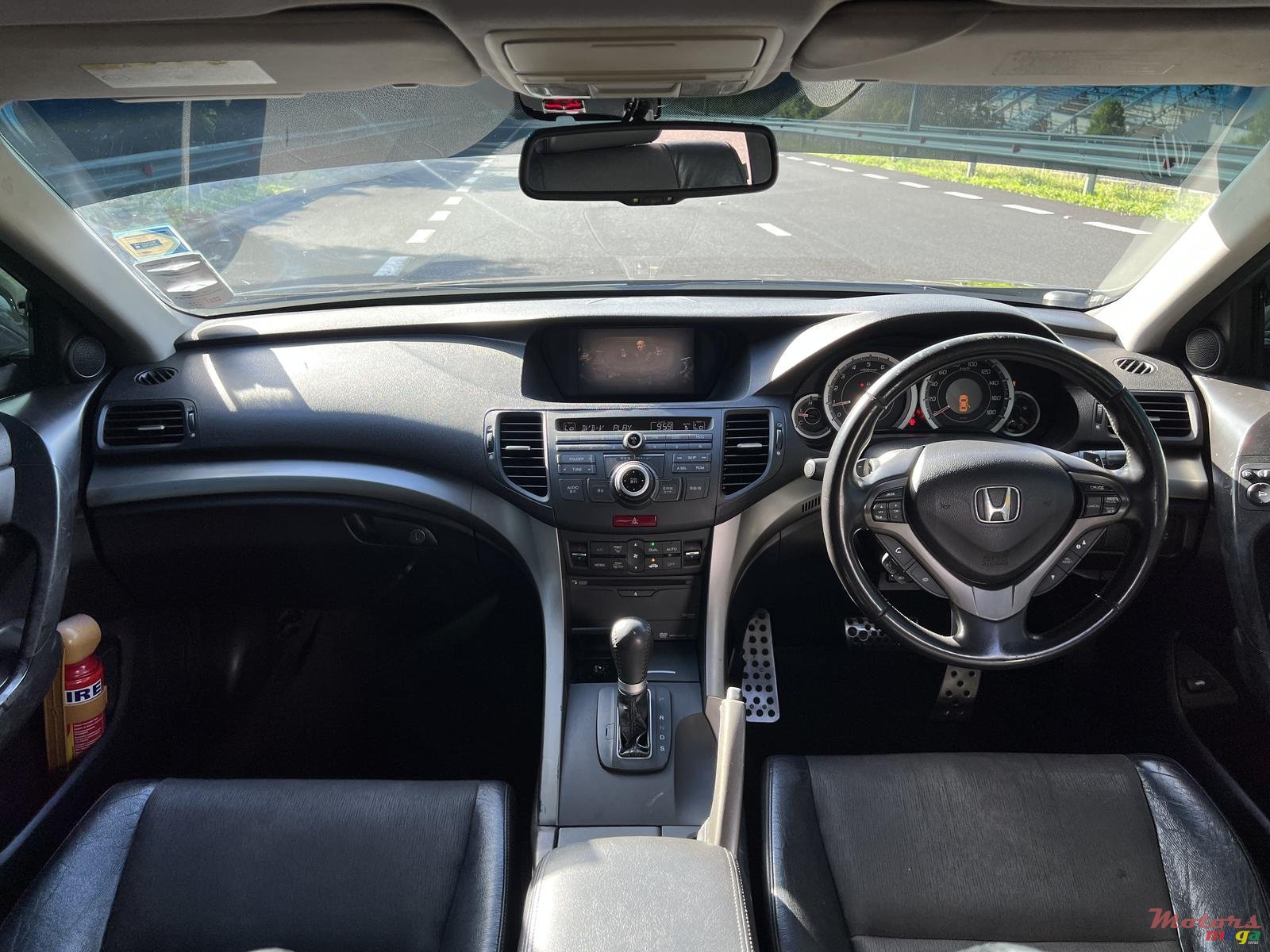 2009' Honda Accord photo #5