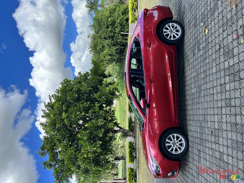 2016' Mazda photo #3