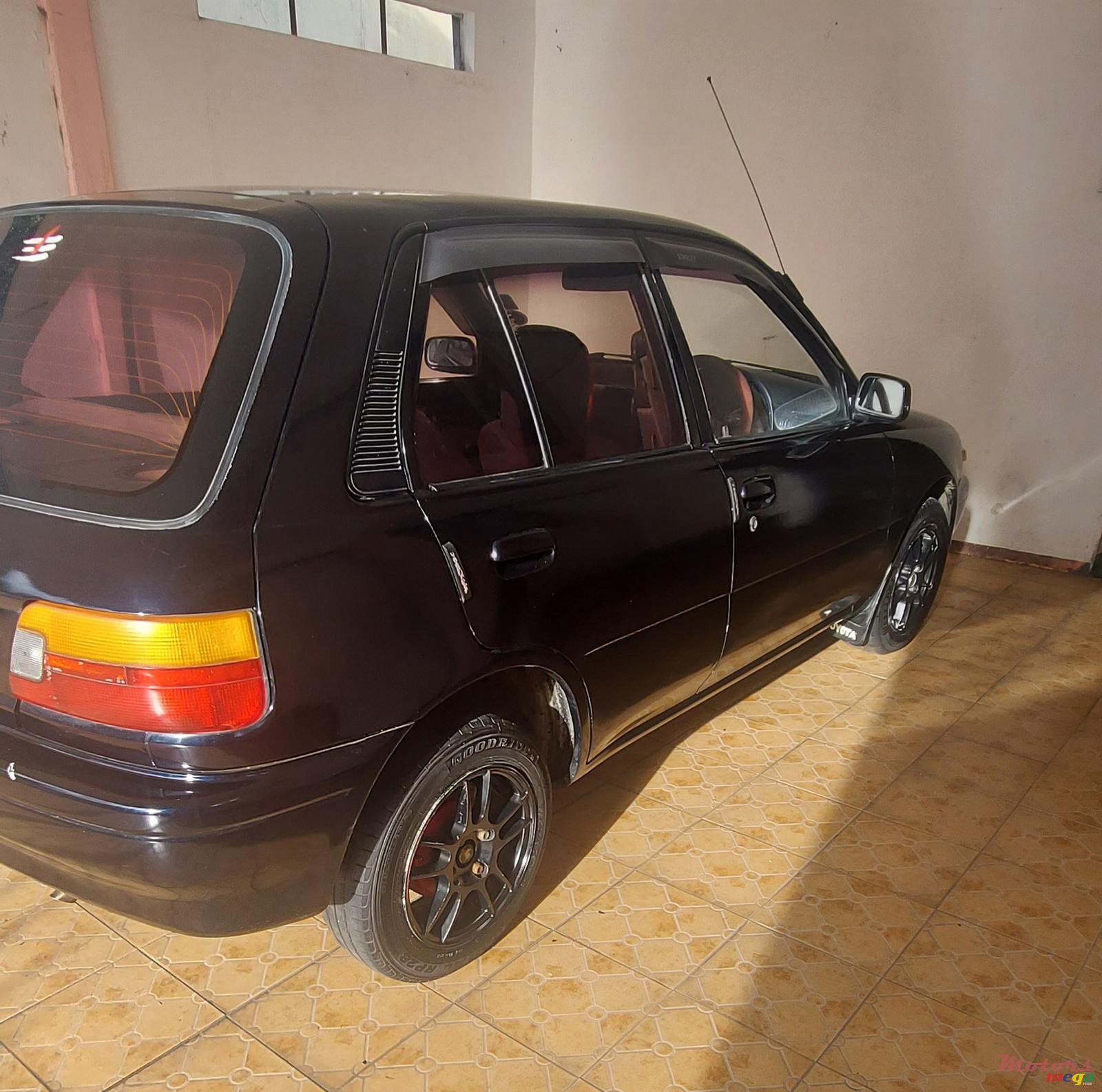 1993' Toyota Starlet photo #3