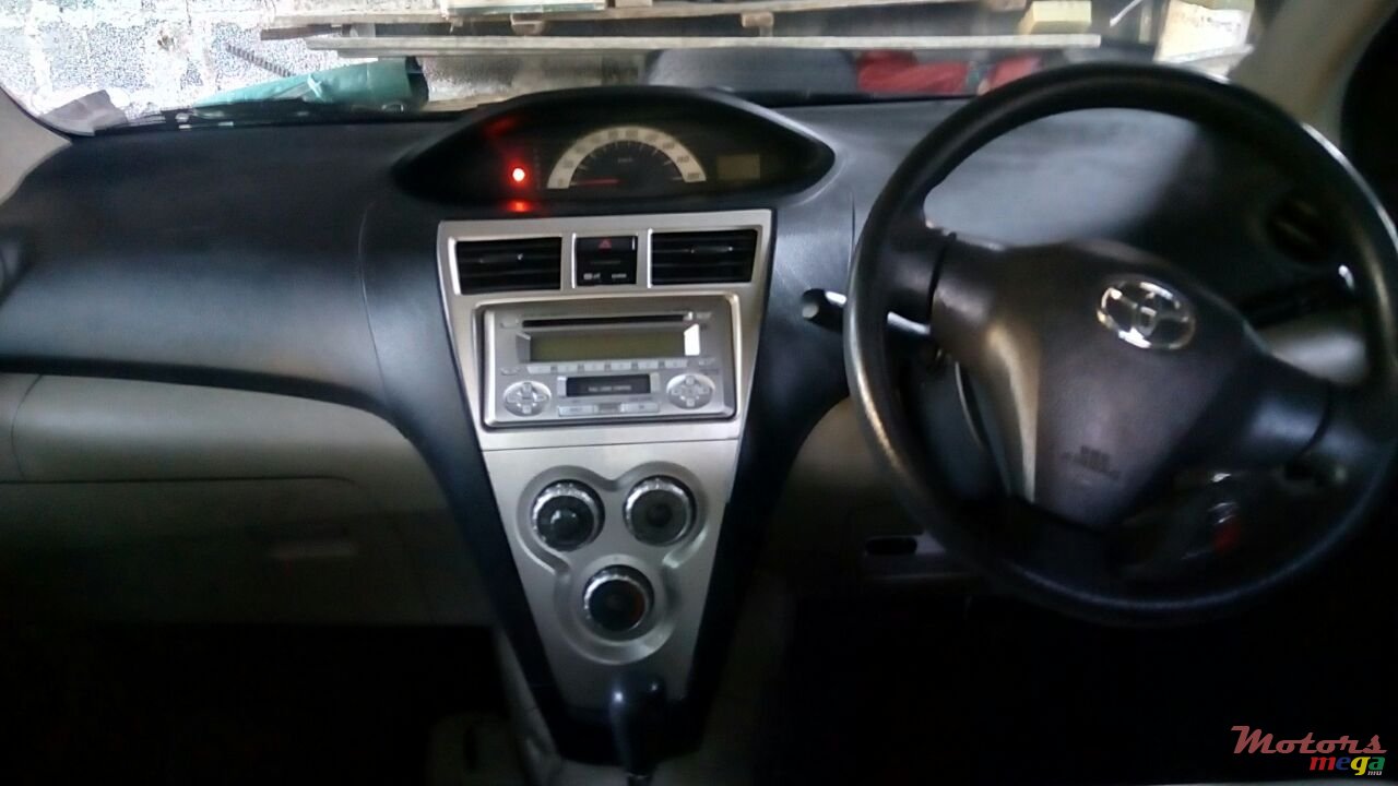 2008' Toyota photo #4