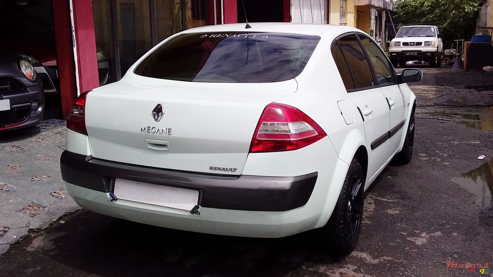 2007' Renault Megane photo #5