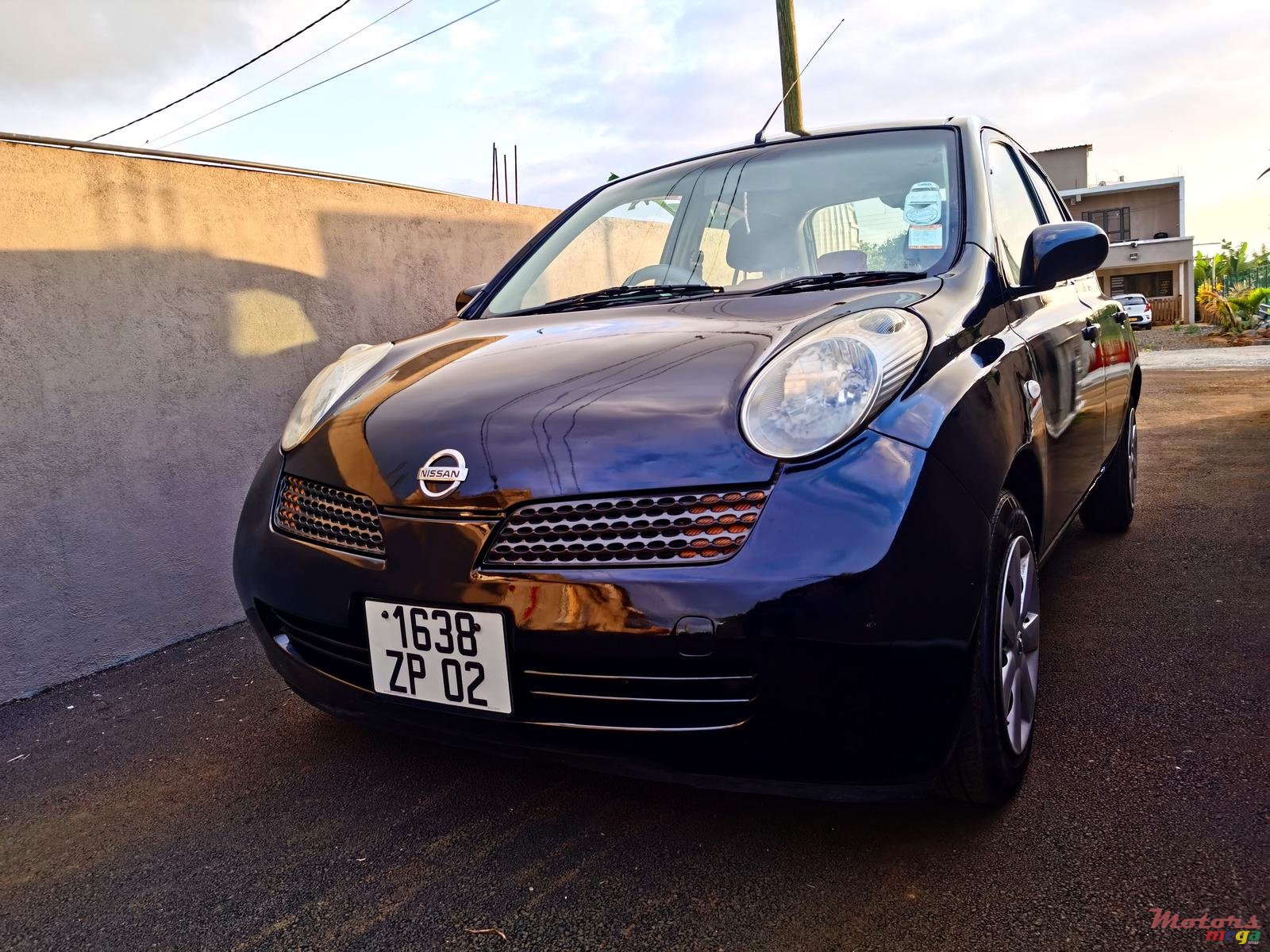 2002' Nissan March photo #1